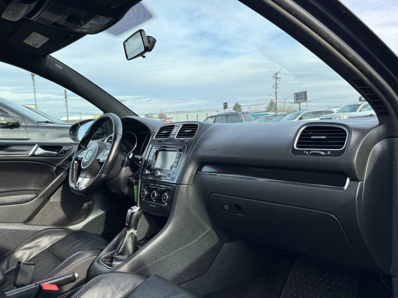 2014 Volkswagen GTI Wolfsburg Edition PZEV