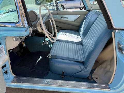 1957 Ford Thunderbird