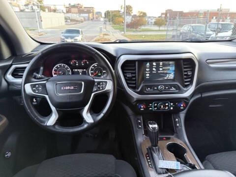 2017 GMC Acadia SLE-2