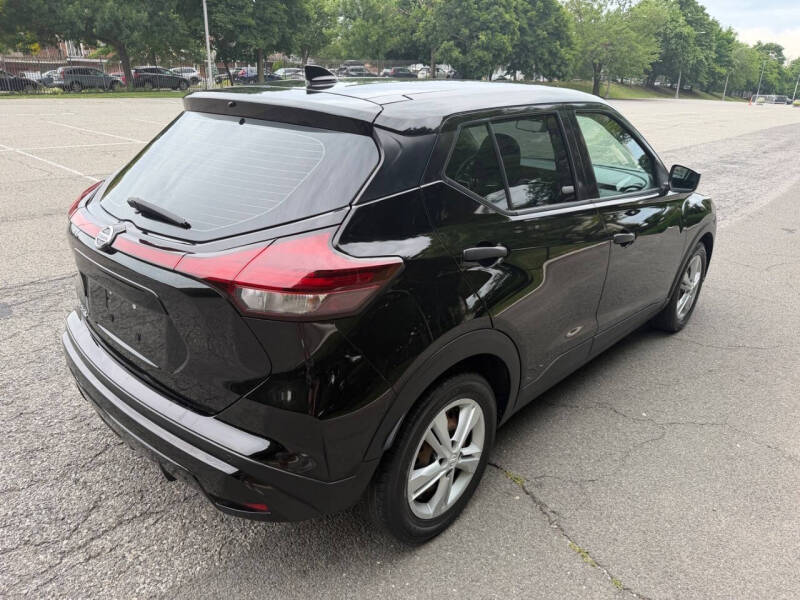 2021 Nissan Kicks S
