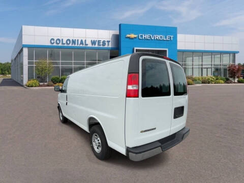2025 Chevrolet Express 2500