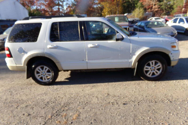 2010 Ford Explorer Eddie Bauer photo 4