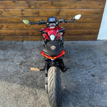 2022 MV Agusta Dragster RR