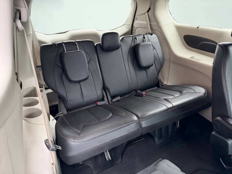 2019 Chrysler Pacifica Touring L
