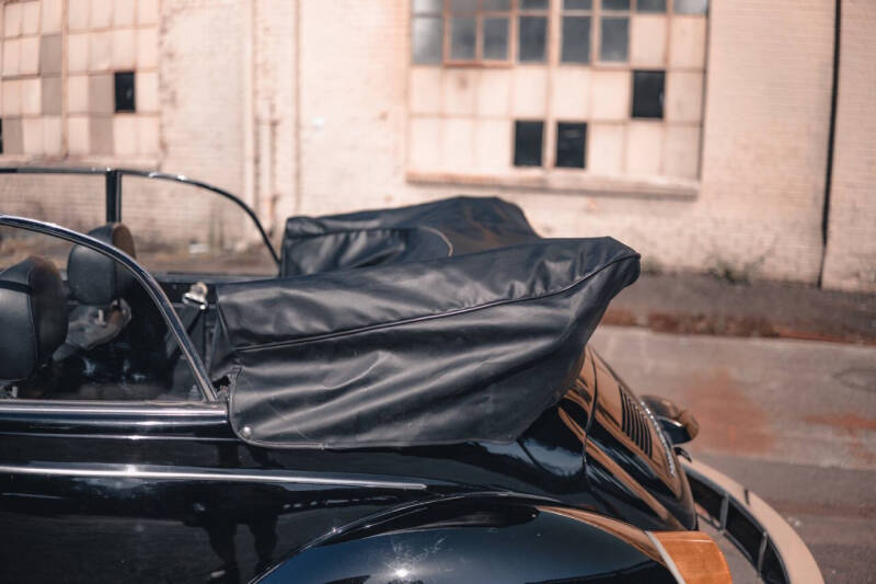 1977 Volkswagen Super Beetle