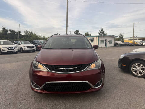 2018 Chrysler Pacifica Touring L