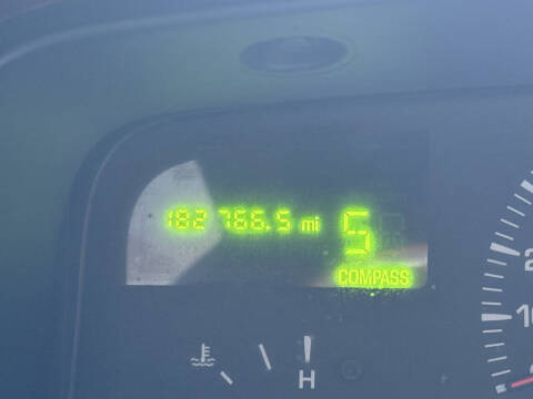 2002 Lincoln Town Car Signature