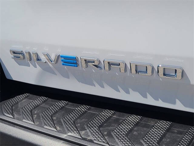 2026 Chevrolet Silverado EV LT