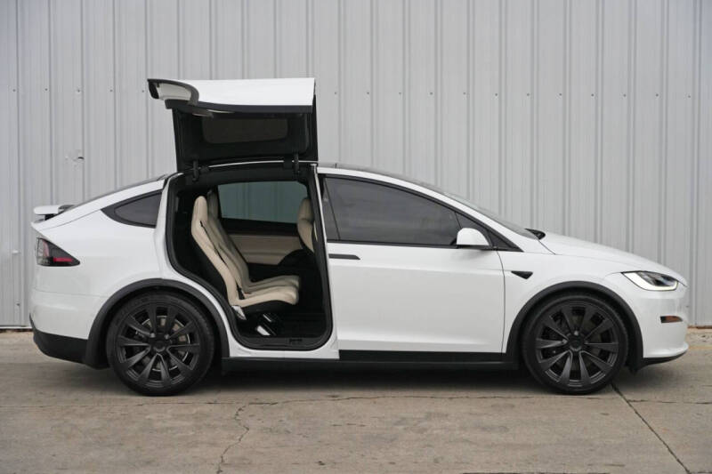 2023 Tesla Model X Standard Range