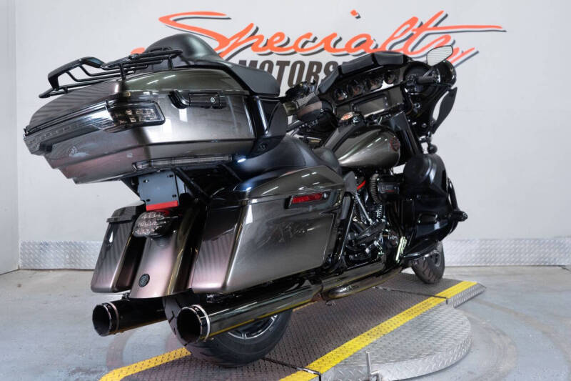 2018 Harley-Davidson CVO Limited