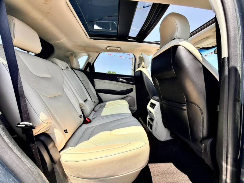2019 Ford Edge Titanium