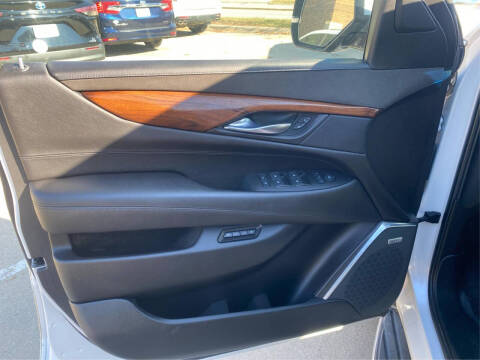 2016 Cadillac Escalade ESV Luxury Collection