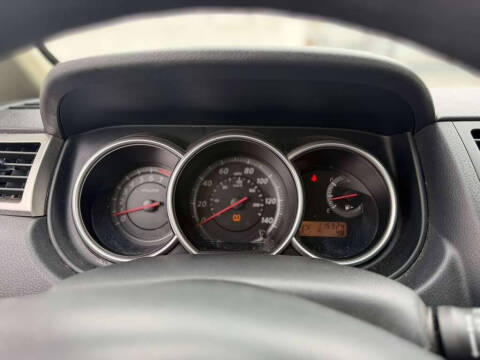 2011 Nissan Versa 1.8 S
