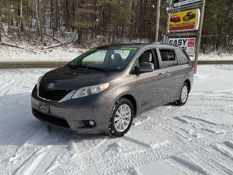 2011 Toyota Sienna LE 7-Passenger