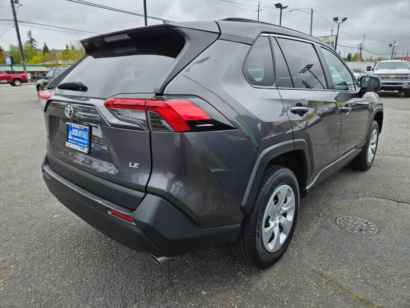 2019 Toyota RAV4 LE
