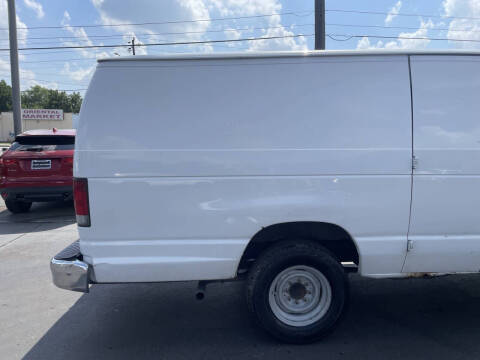 2010 Ford E-Series E-250