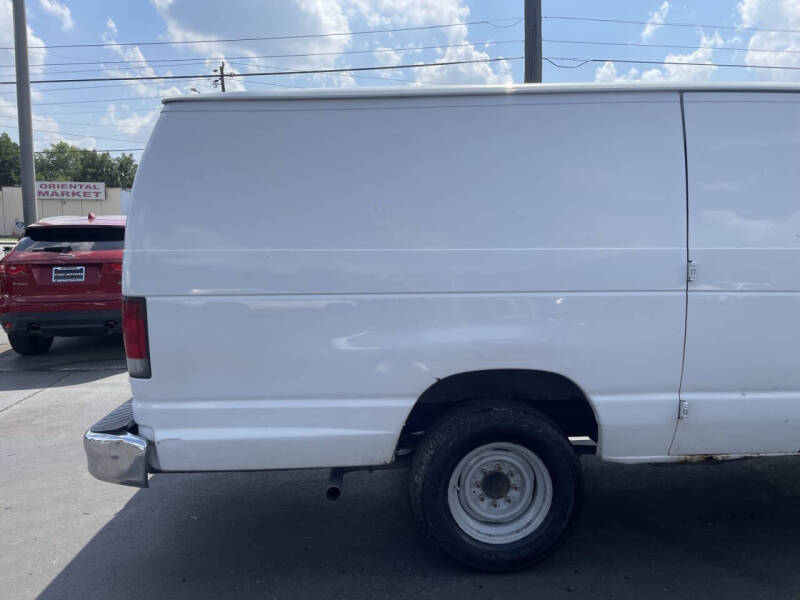 2010 Ford E-Series E-250