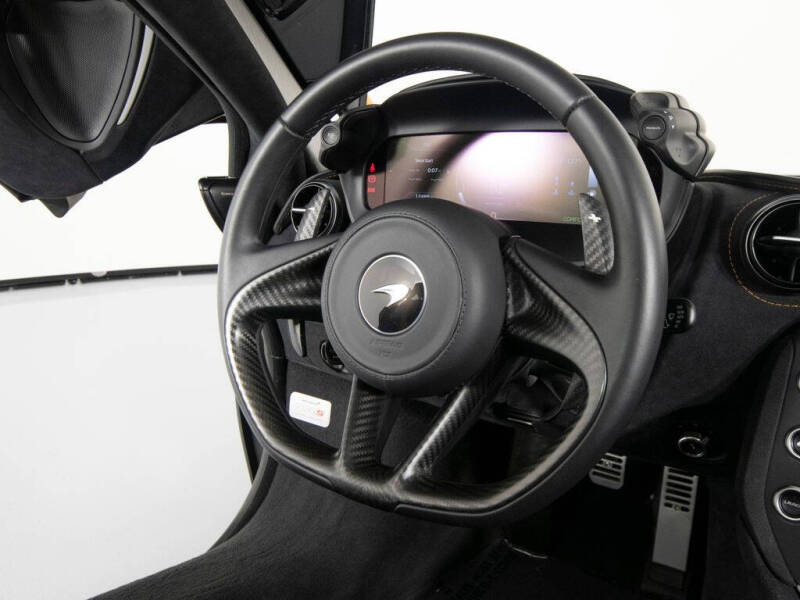 2025 McLaren 750S