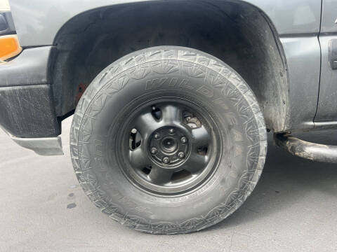 2001 Chevrolet Tahoe LS