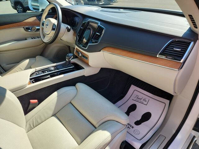 2020 Volvo XC90 T6 Inscription 6-Passenger
