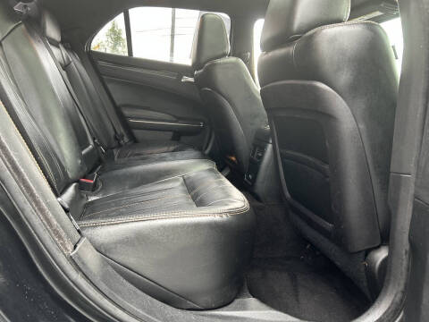 2016 Chrysler 300 S