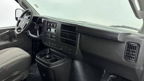 2024 Chevrolet Express LT 3500