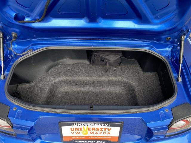 2006 Mazda MX-5 Miata Sport