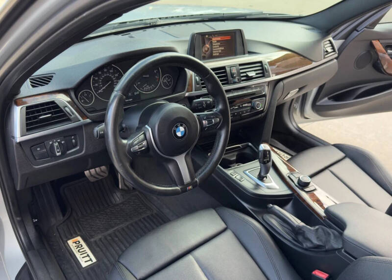 2016 BMW 3 Series 320i