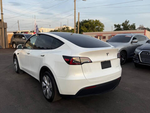 2023 Tesla Model Y Long Range