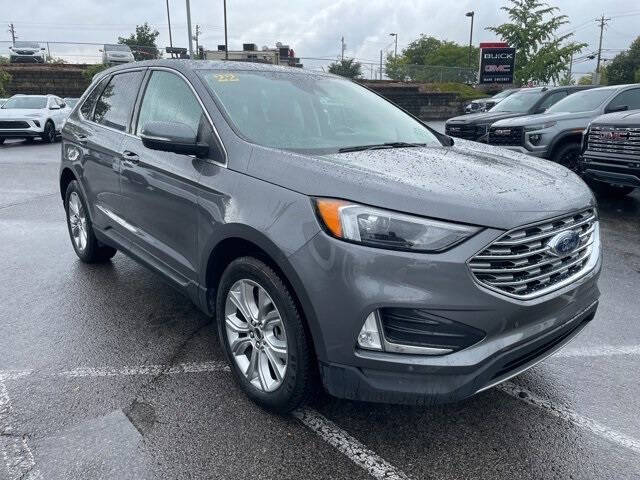 2022 Ford Edge Titanium