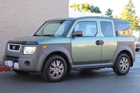 2005 Honda Element for sale at Overland Automotive in Hillsboro OR