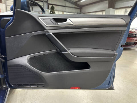 2017 Volkswagen Golf SportWagen TSI S 4Motion