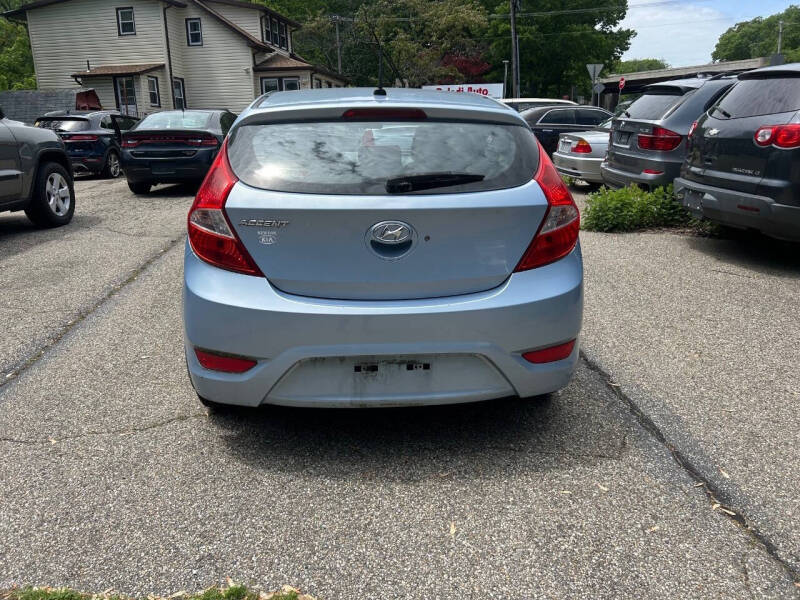 2012 Hyundai Accent GS