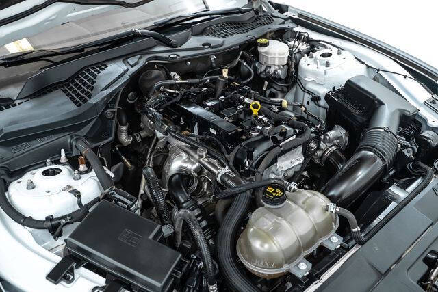 2022 Ford Mustang EcoBoost