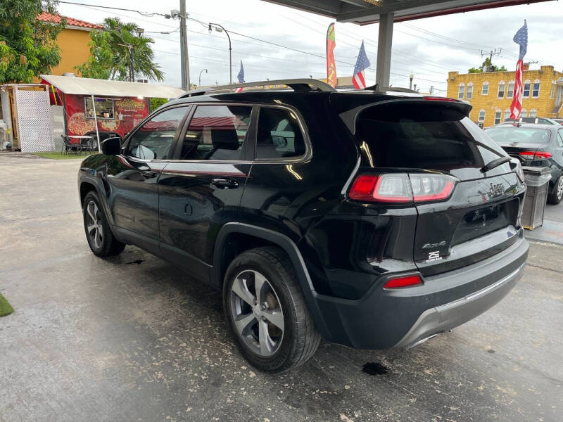 2019 Jeep Cherokee Limited photo 4