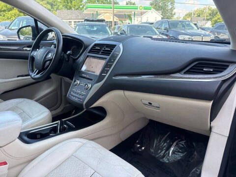 2017 Lincoln MKC Black Label
