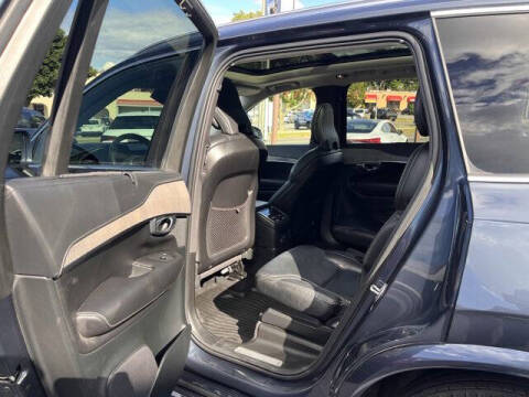 2022 Volvo XC90 Recharge T8 Inscription 6P