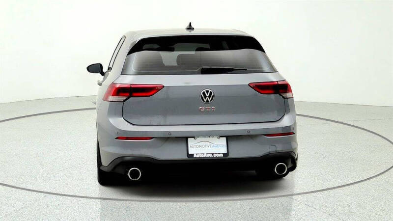 2022 Volkswagen Golf GTI SE