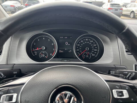 2015 Volkswagen Golf TSI S
