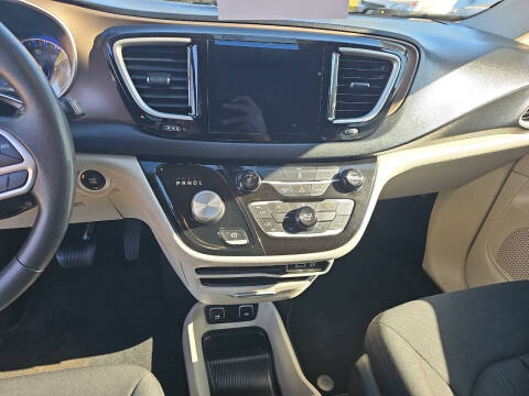 2017 Chrysler Pacifica Touring