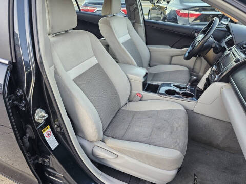 2013 Toyota Camry Hybrid LE