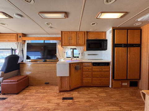 2005 Winnebago Journey