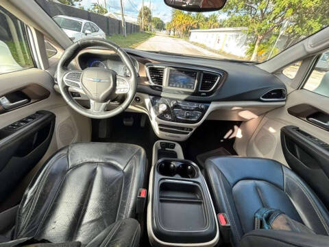 2018 Chrysler Pacifica Touring L