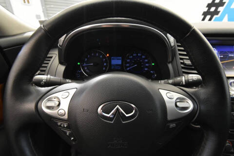 2015 Infiniti QX70