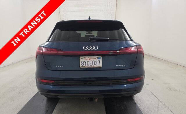 2021 Audi e-tron quattro Premium Plus