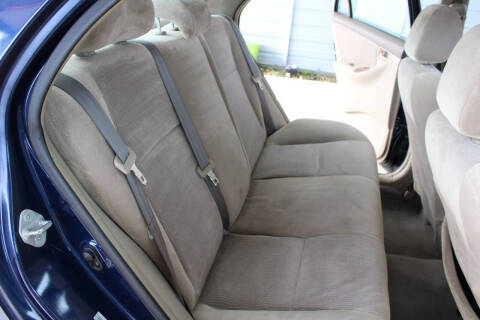 2005 Toyota Corolla LE