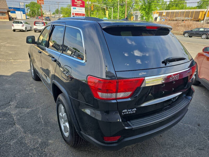 2013 Jeep Grand Cherokee Laredo