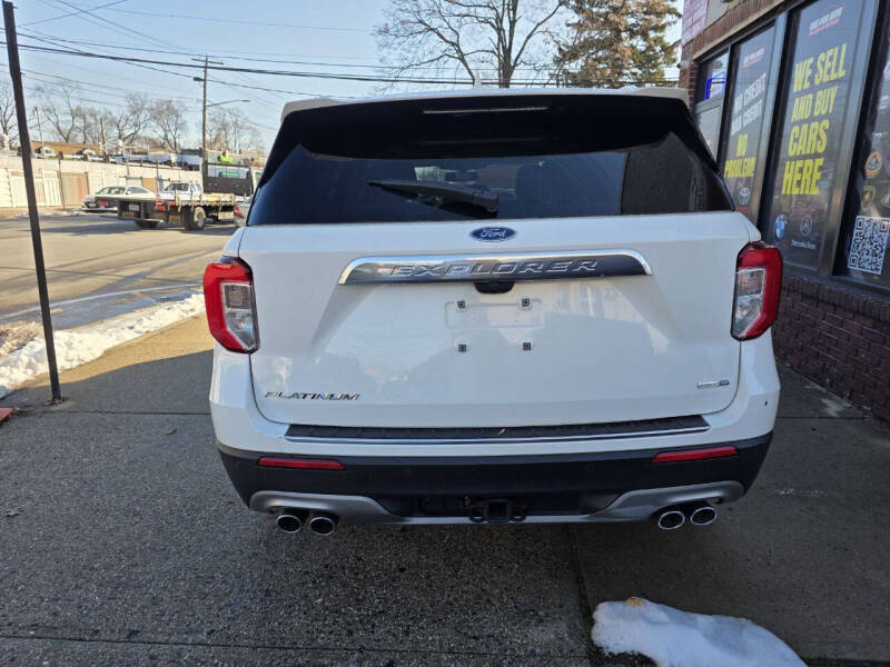 2020 Ford Explorer Platinum