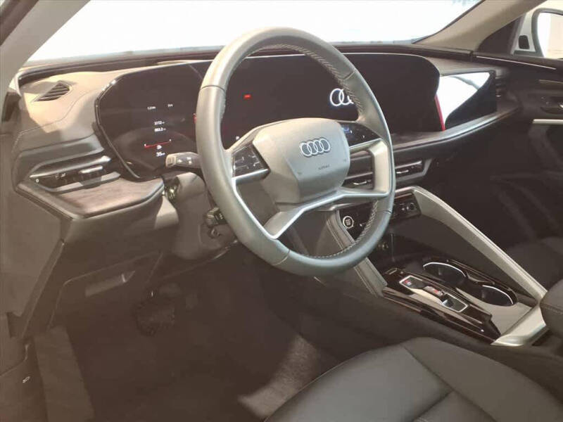 2025 Audi Q5 quattro Premium Plus TFSI