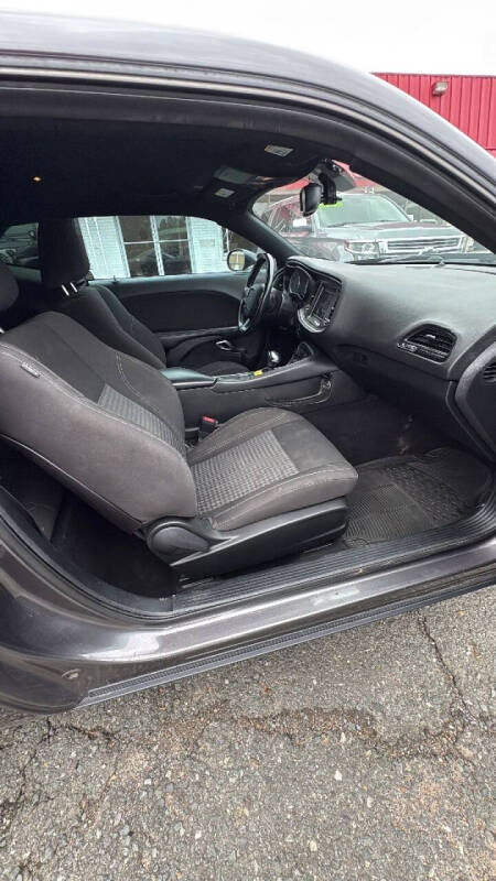 2019 Dodge Challenger SXT